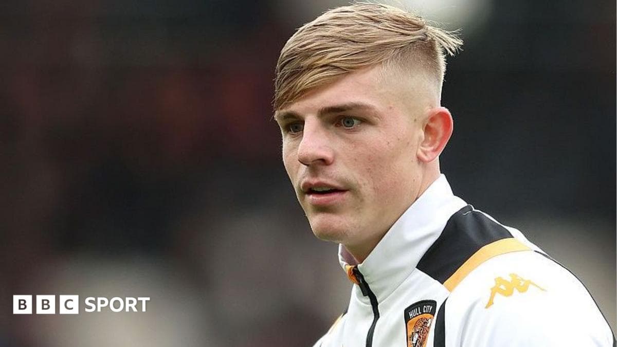 Rotherham sign Williams on short-term deal