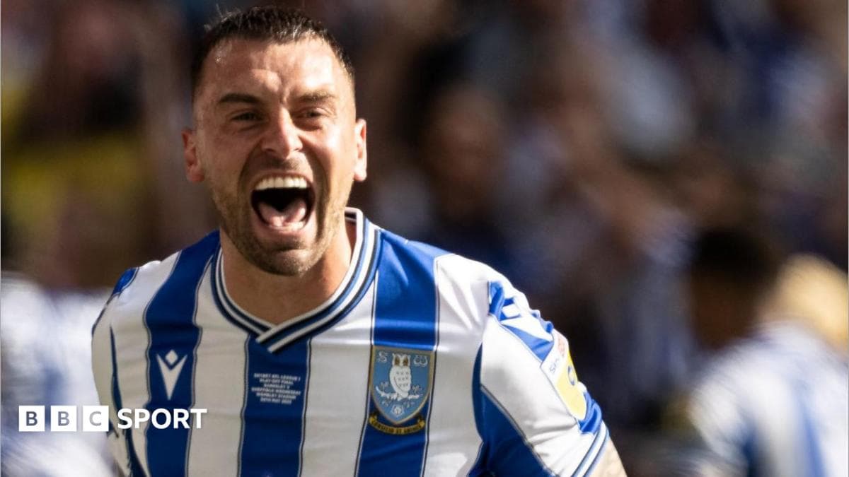 York sign veteran full-back Hunt