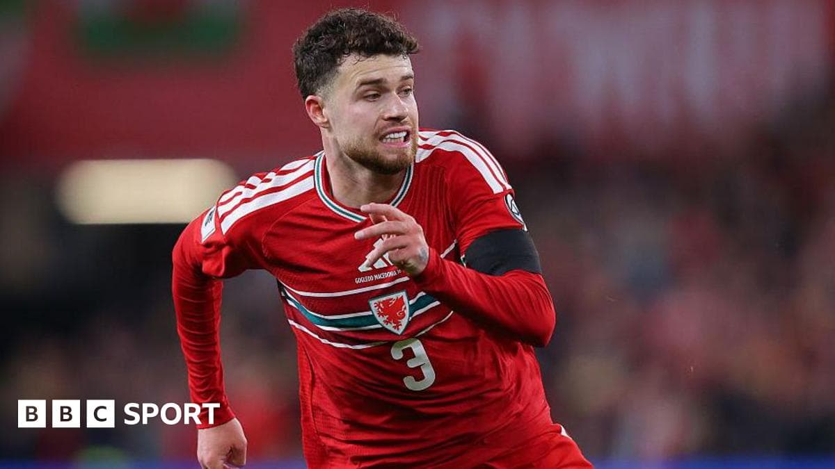 Williams aims to step out of shadows of Welsh icons