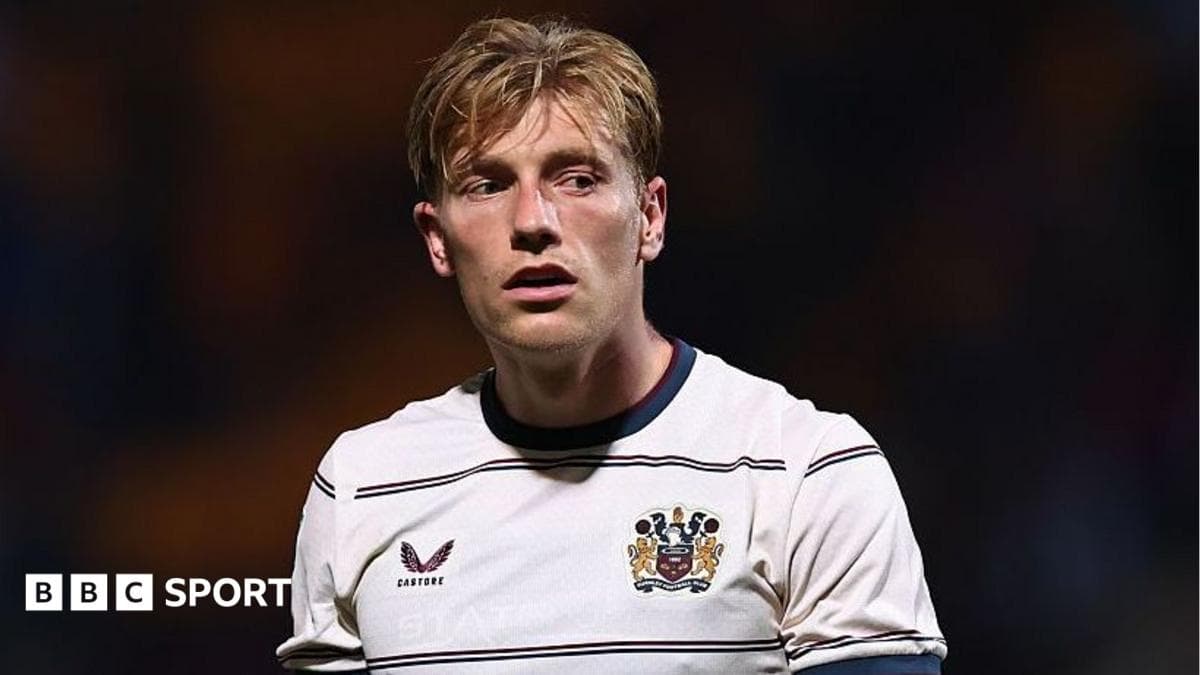 Ipswich sign Burnley forward Flemming for £20m