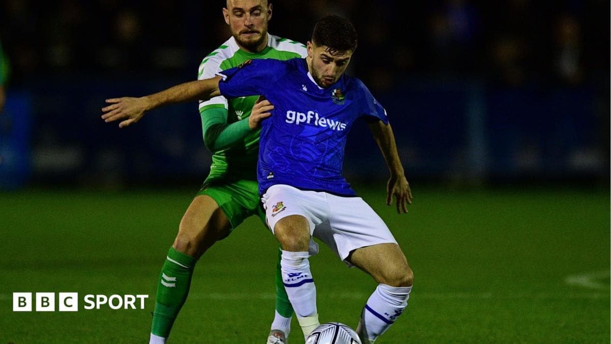 Wealdstone sign midfielder Henry on permanent deal
