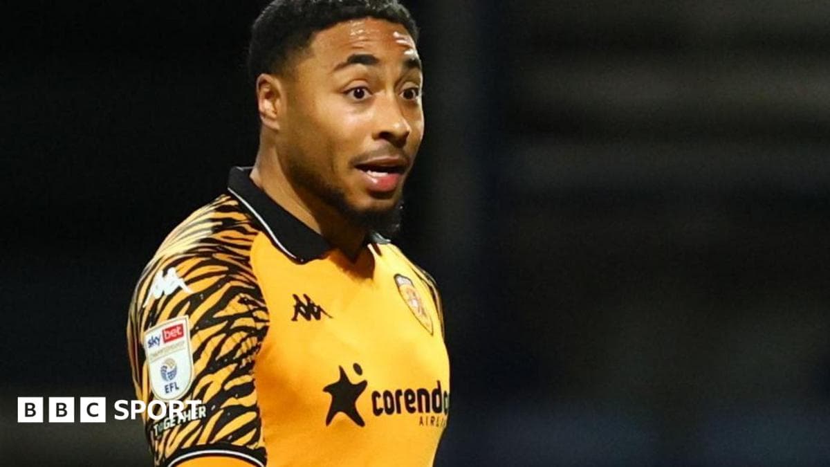 Bolton sign Hull City defender Famewo