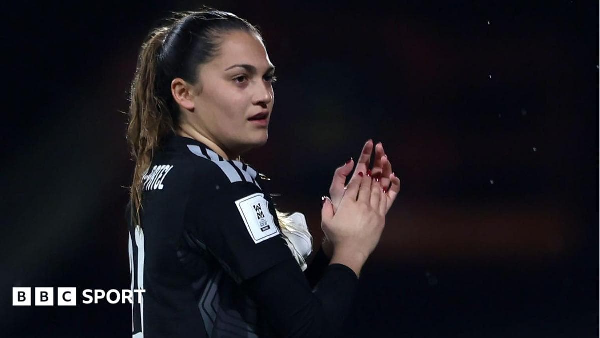 Middleton-Patel joins Watford on loan from Man Utd
