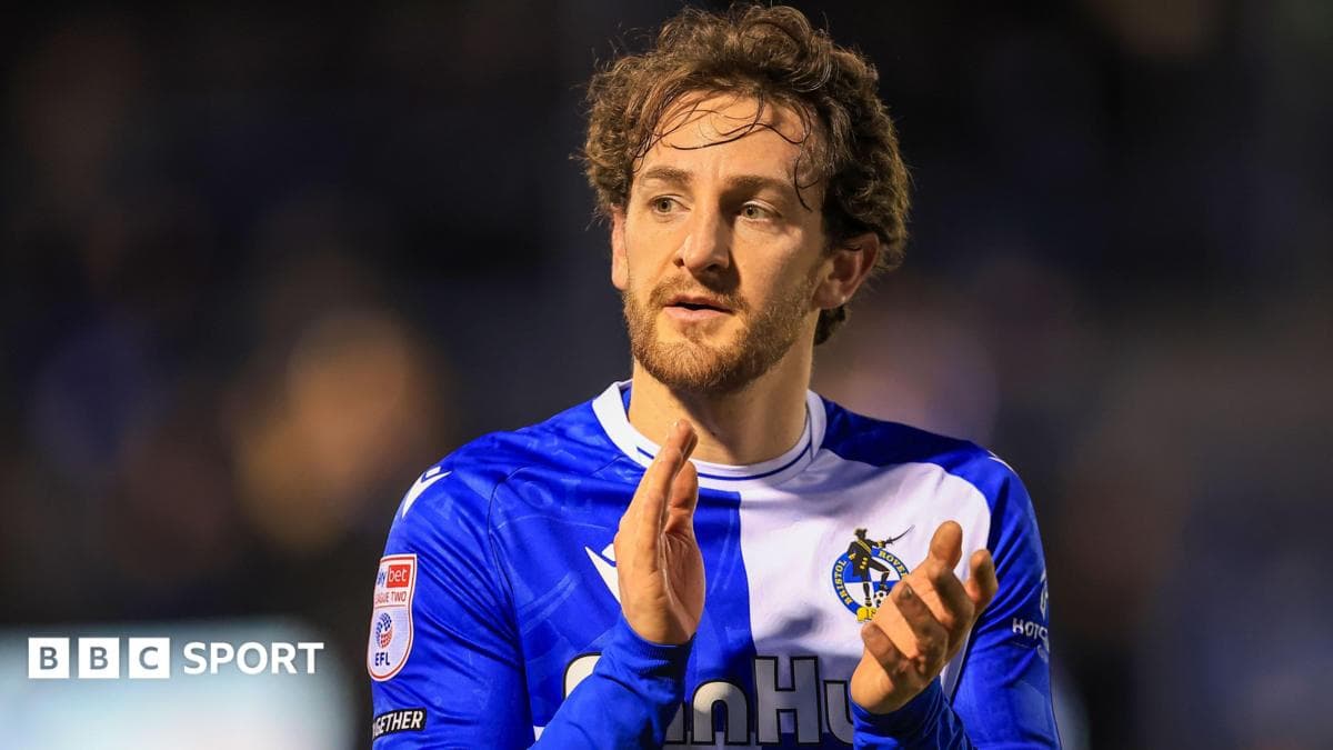 Wales defender Lockyer signs for Melbourne Victory