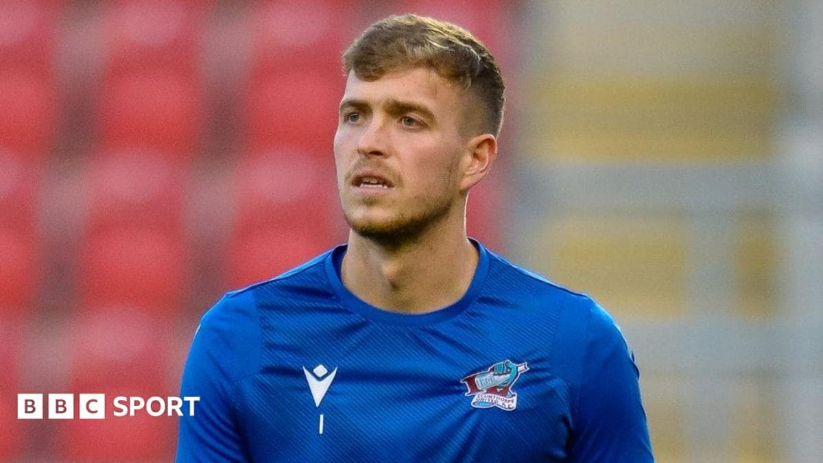 Harrogate sign experienced goalkeeper Watson