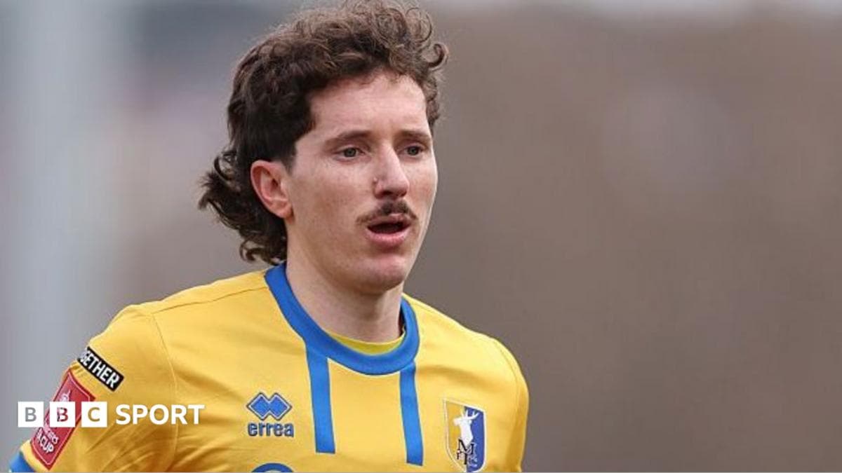 Free agent Lewis returns to Newport