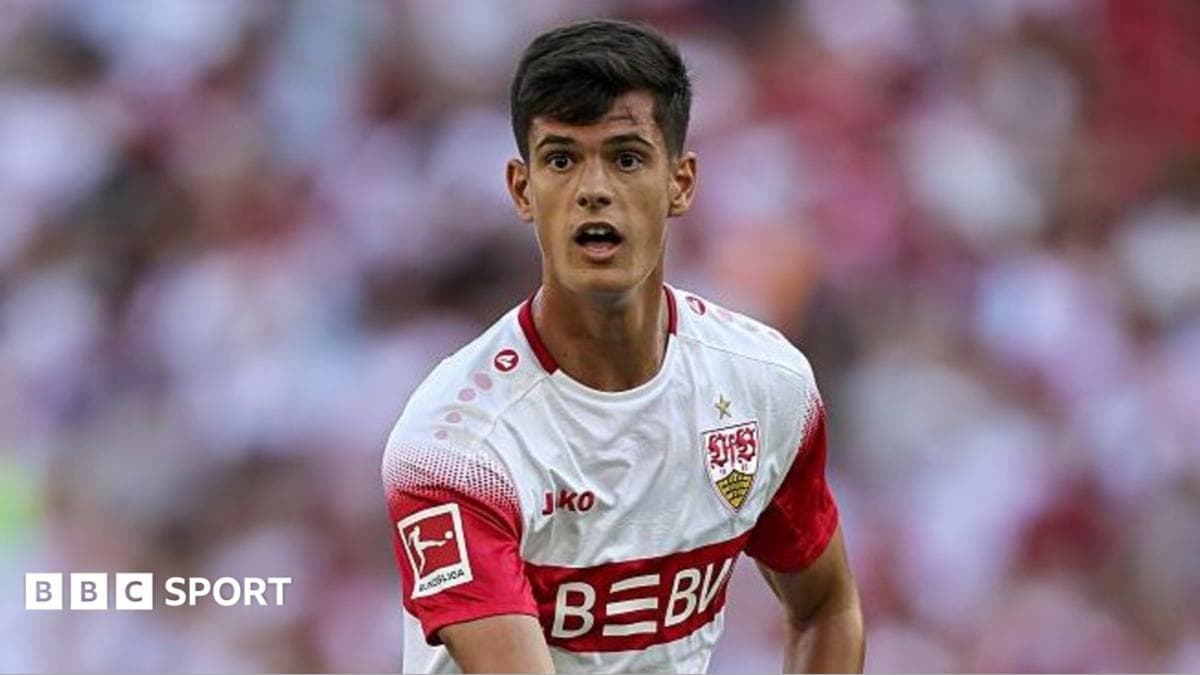 Brighton sign midfielder Chema Andres from Stuttgart