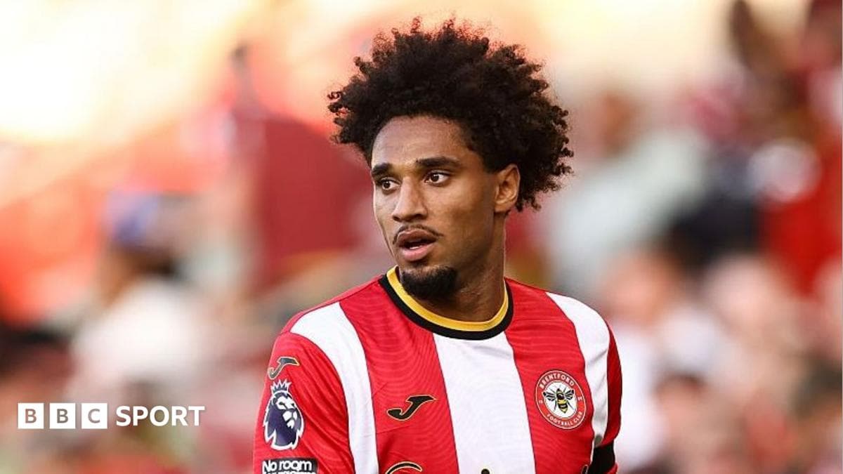 Brentford in talks with Schade