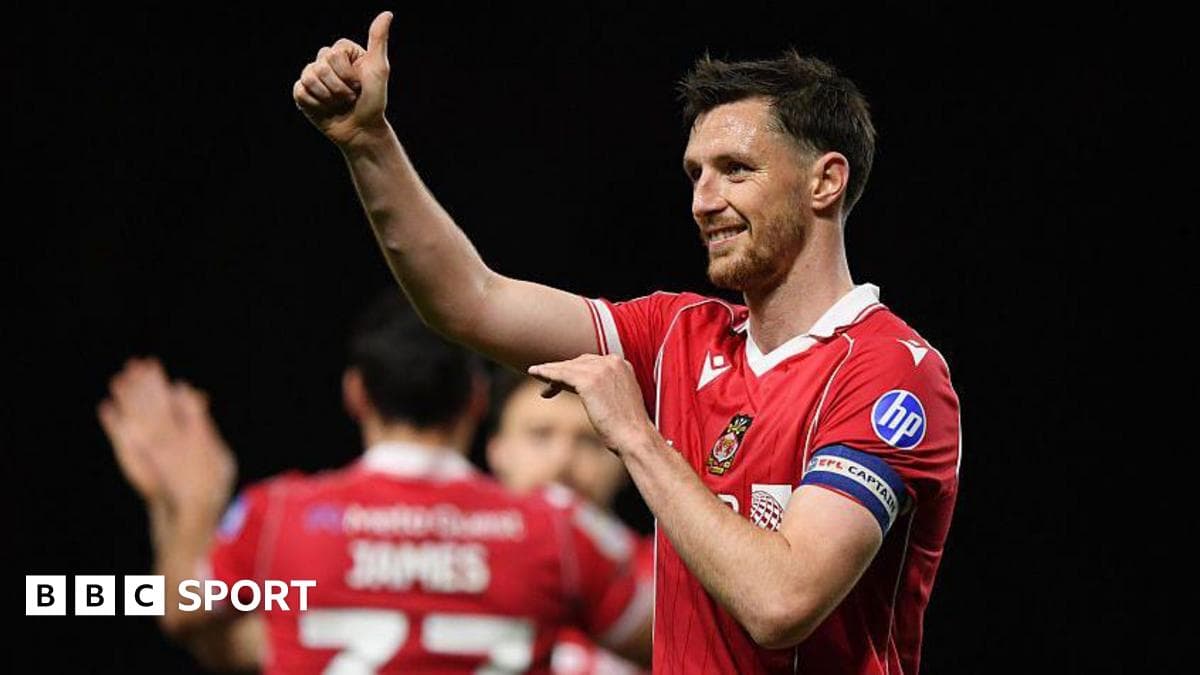 Wrexham relax into tension of Championship play-off race